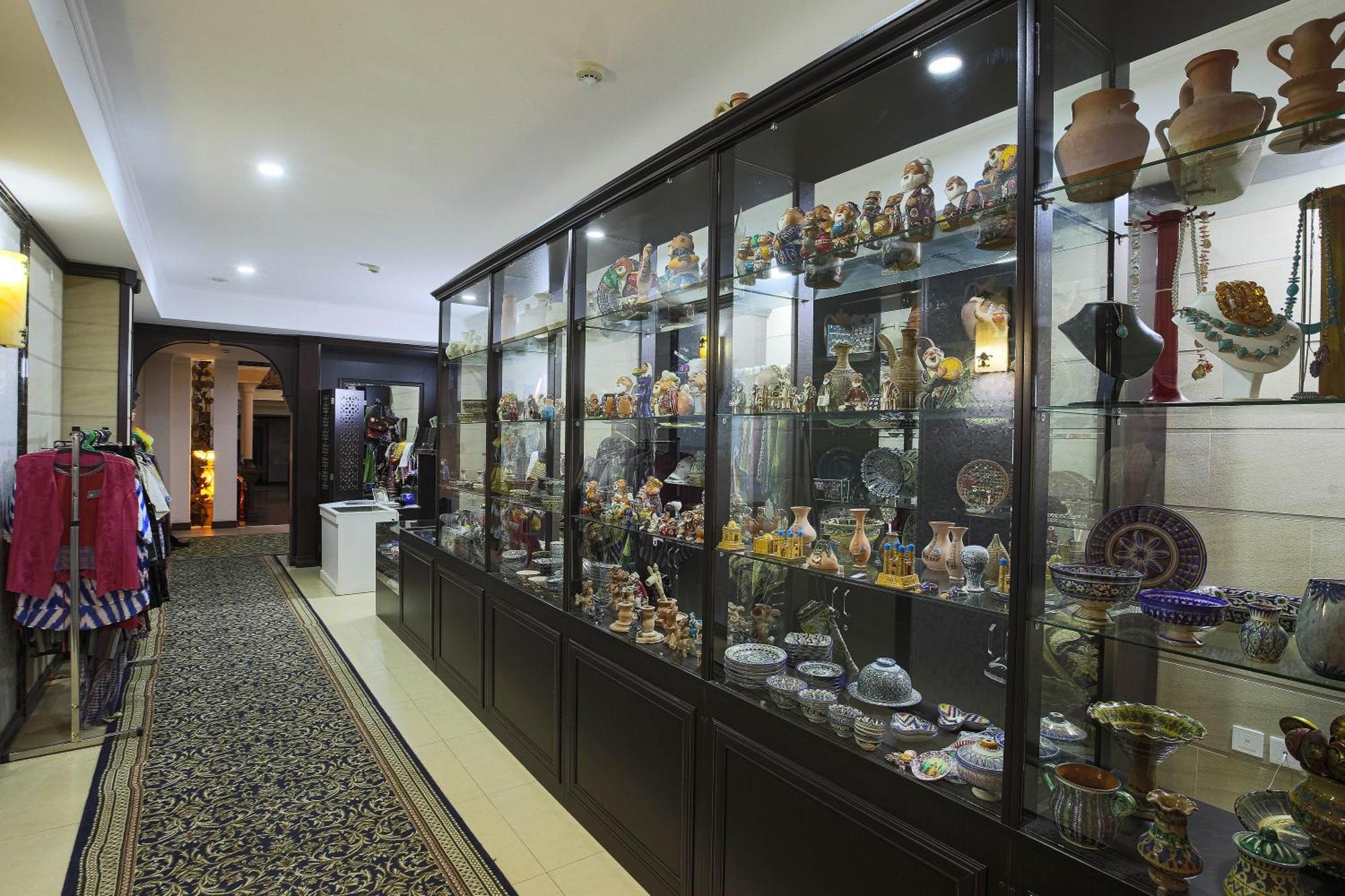 Zargaron Plaza Hotel Buxoro Ngoại thất bức ảnh