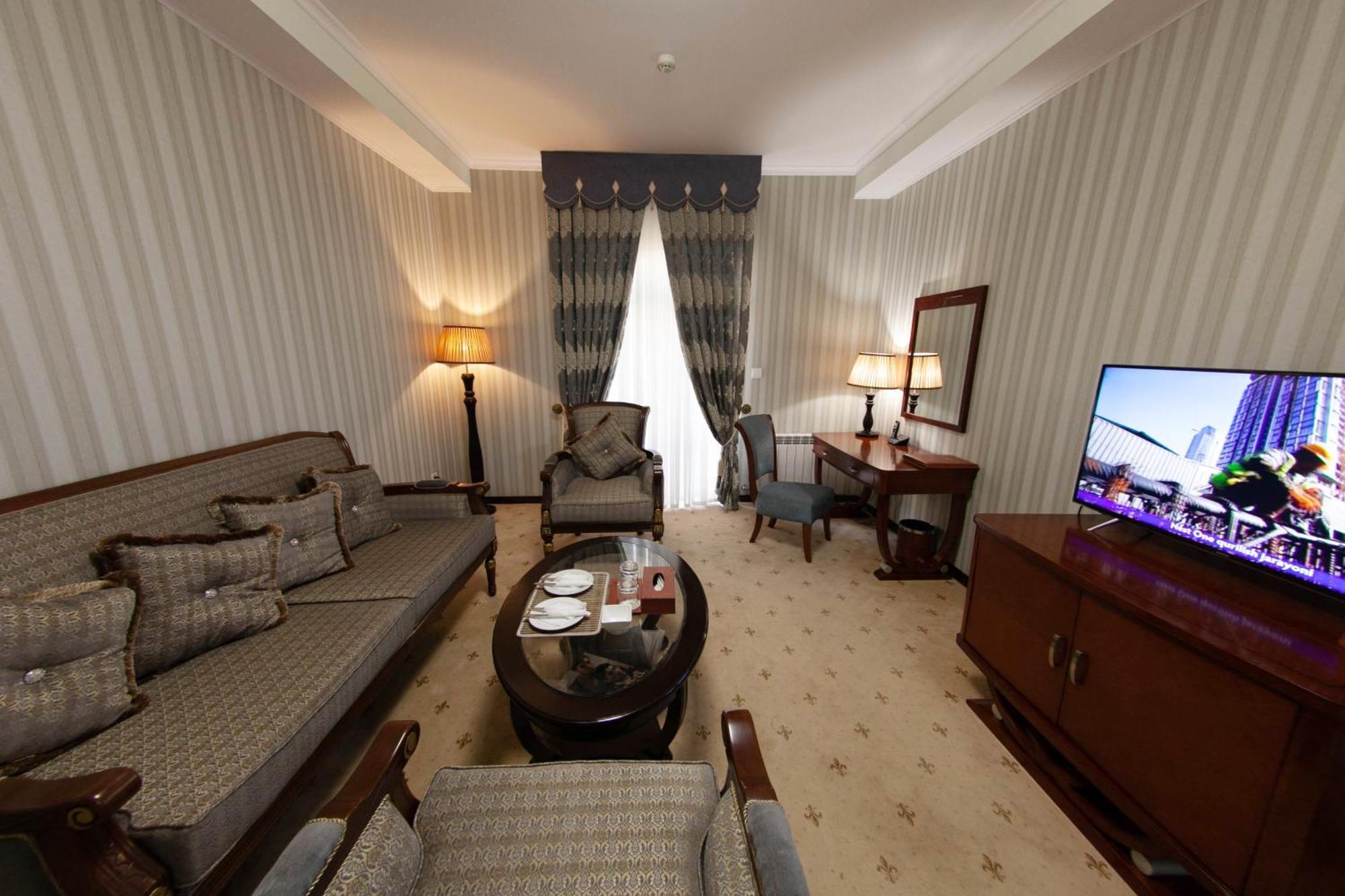Zargaron Plaza Hotel Buxoro Ngoại thất bức ảnh