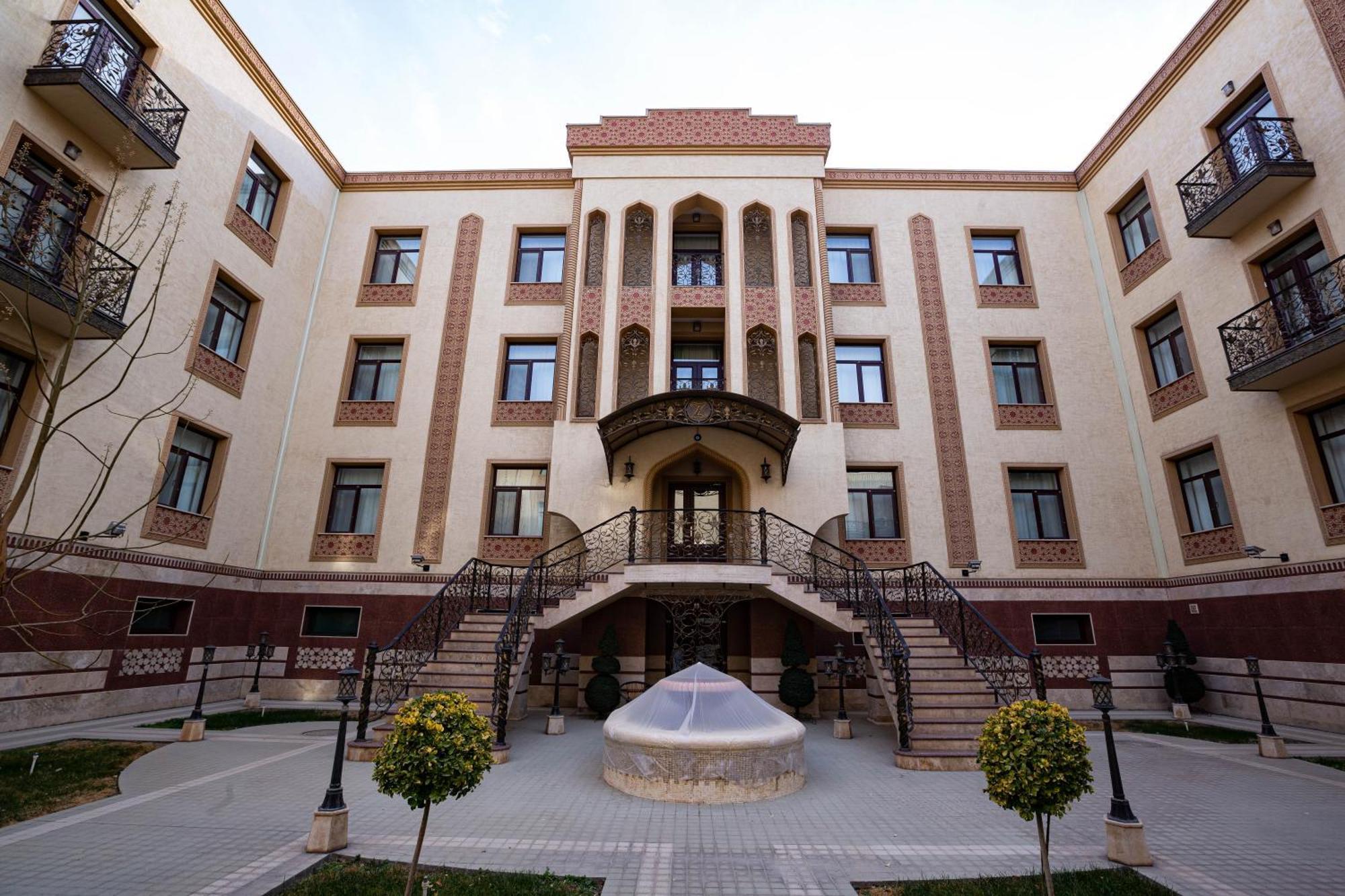 Zargaron Plaza Hotel Buxoro Ngoại thất bức ảnh