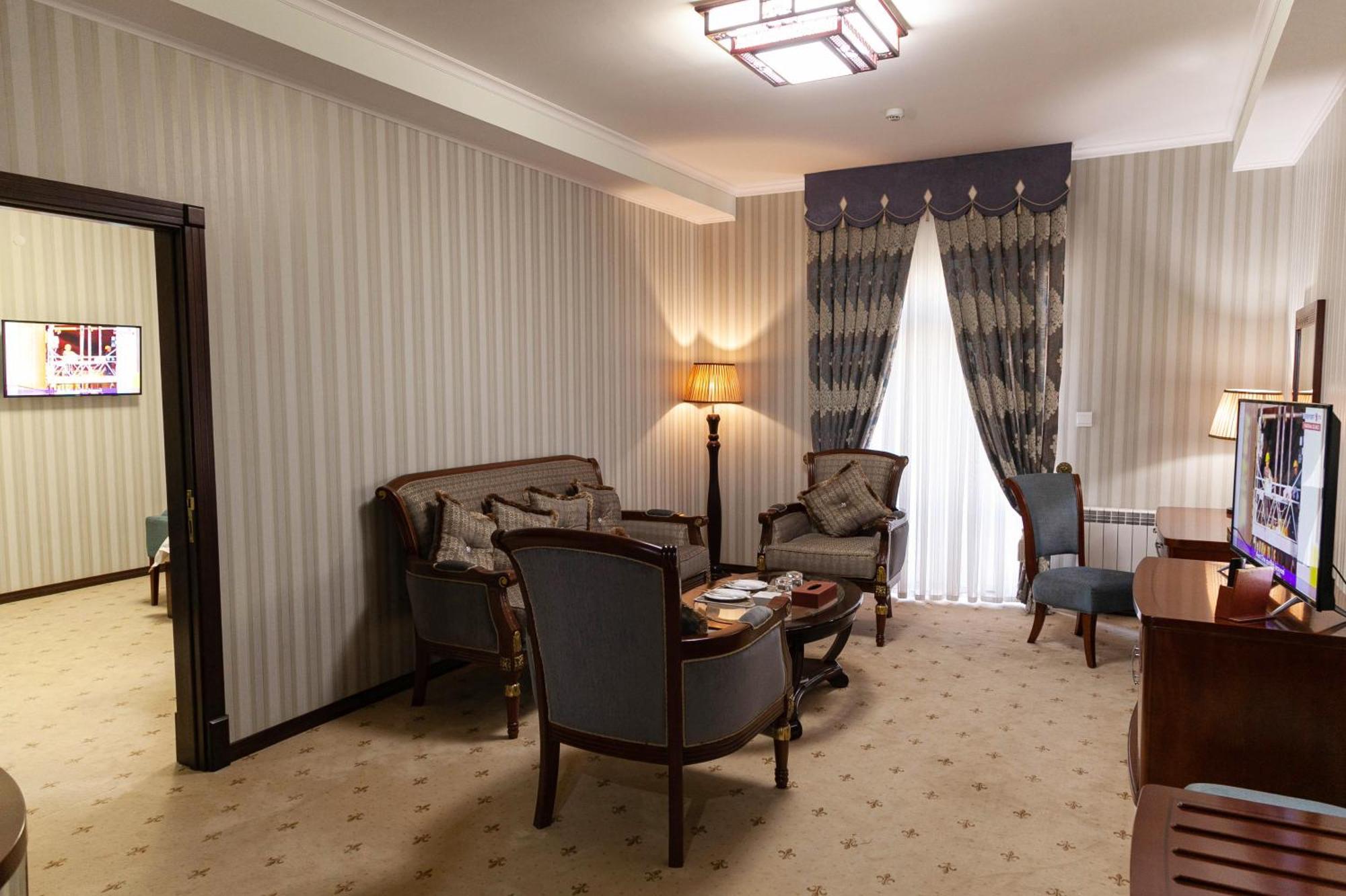 Zargaron Plaza Hotel Buxoro Ngoại thất bức ảnh
