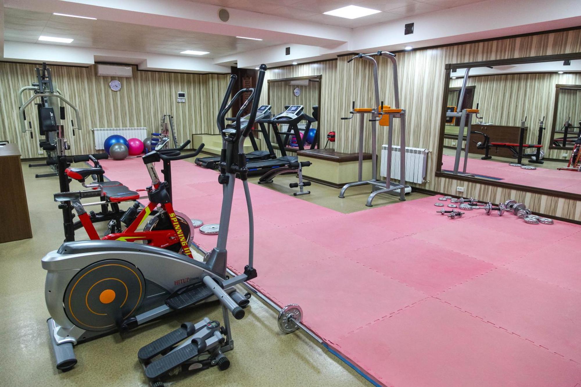 Zargaron Plaza Hotel Buxoro Ngoại thất bức ảnh