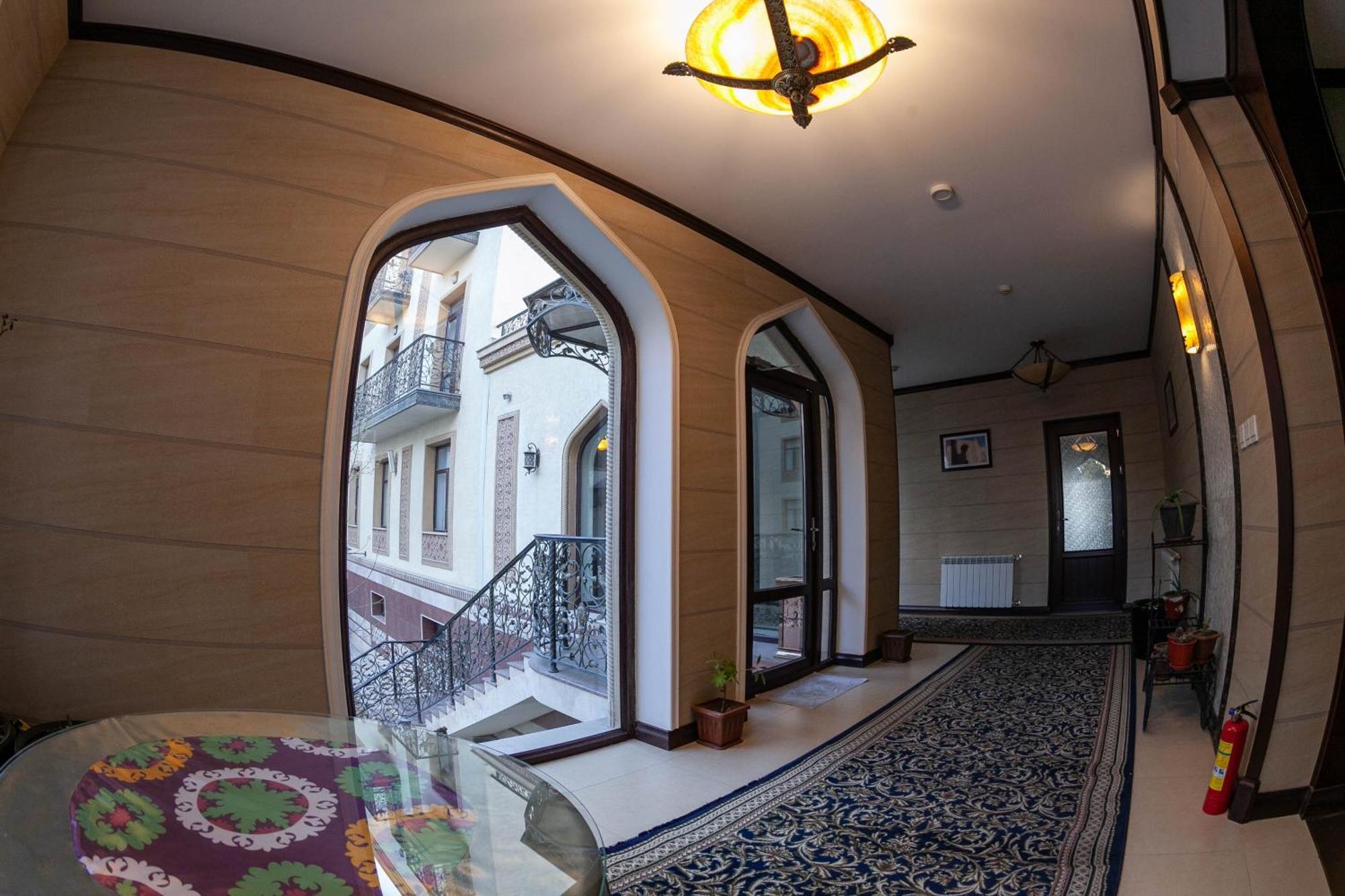 Zargaron Plaza Hotel Buxoro Ngoại thất bức ảnh